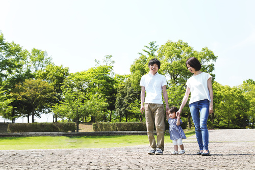 walking family